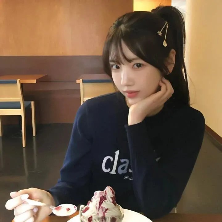 小鱼莉莉